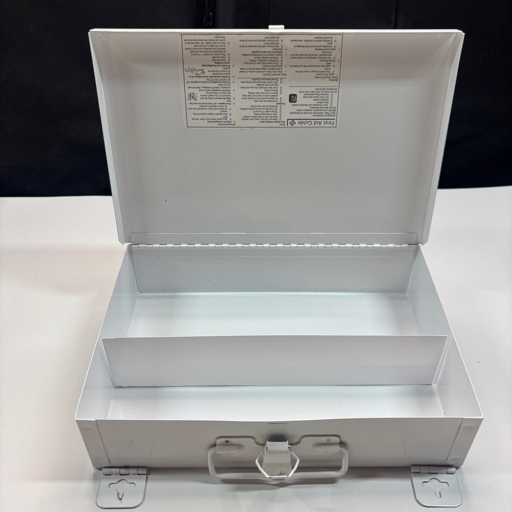 First Aid Cabinet Wall Mounted Medicine Emergency Metal Box - Picture 4 of 9